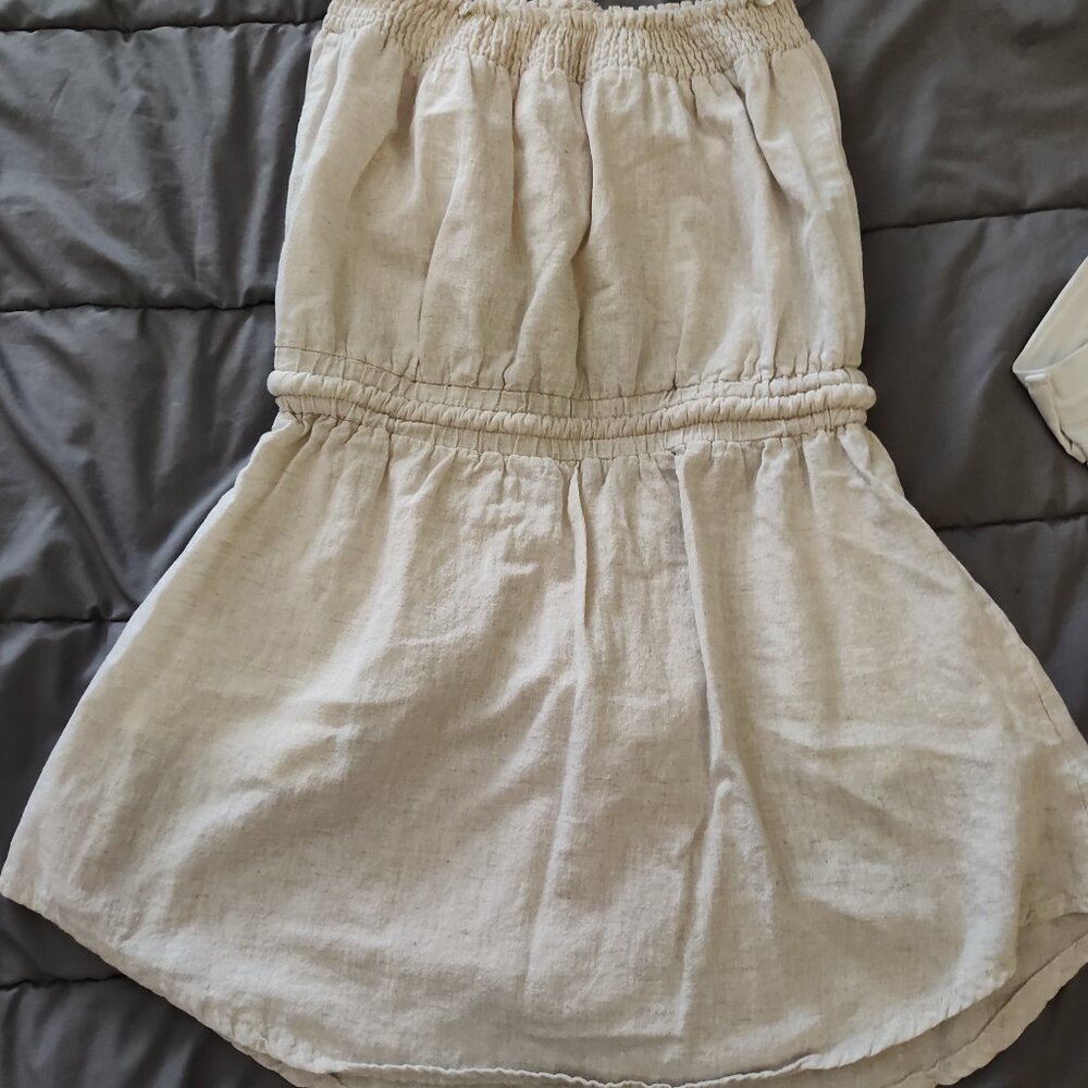 Sleeveless casual dress